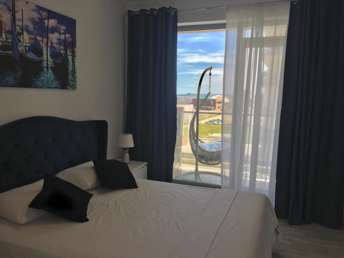 Lotus Blue Apartment Mamaia Exterior foto