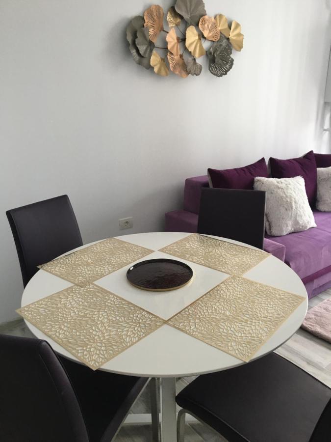 Lotus Blue Apartment Mamaia Exterior foto